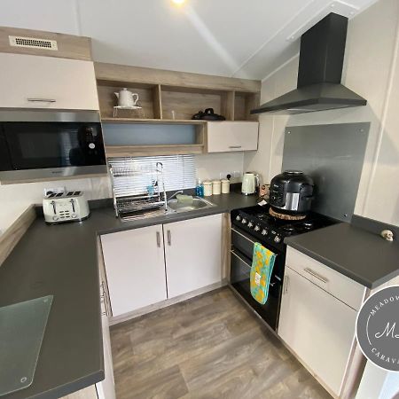 Meadow View 171 - Golden Palm - Central Heating, Wifi, Pet Friendly, Bed Linen - Meadow Lakes Caravan & Lodge Hire แชเปิลเซนต์เลนเนิร์ดส์ ภายนอก รูปภาพ