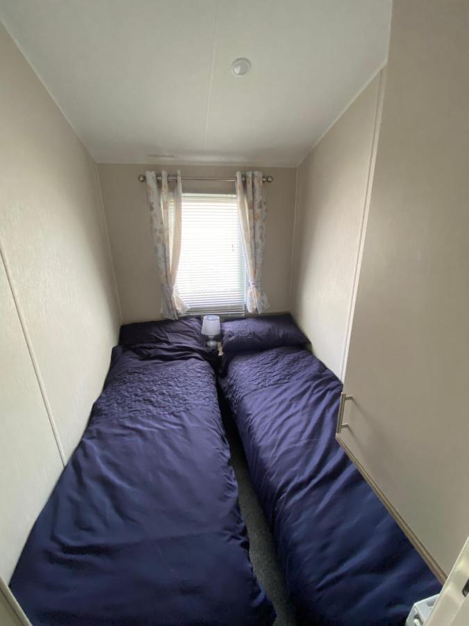 Meadow View 171 - Golden Palm - Central Heating, Wifi, Pet Friendly, Bed Linen - Meadow Lakes Caravan & Lodge Hire แชเปิลเซนต์เลนเนิร์ดส์ ภายนอก รูปภาพ