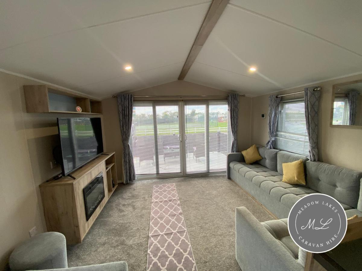 Meadow View 171 - Golden Palm - Central Heating, Wifi, Pet Friendly, Bed Linen - Meadow Lakes Caravan & Lodge Hire แชเปิลเซนต์เลนเนิร์ดส์ ภายนอก รูปภาพ